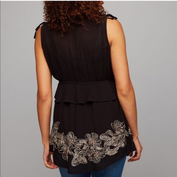 Pea In The Pod Black Sleeveless Maternity Top - Picture 2 of 5